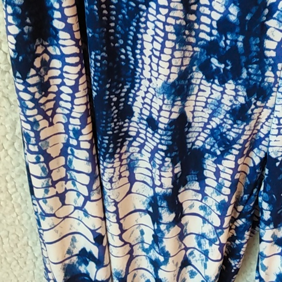 INC M bue and white pants - Picture 3 of 4